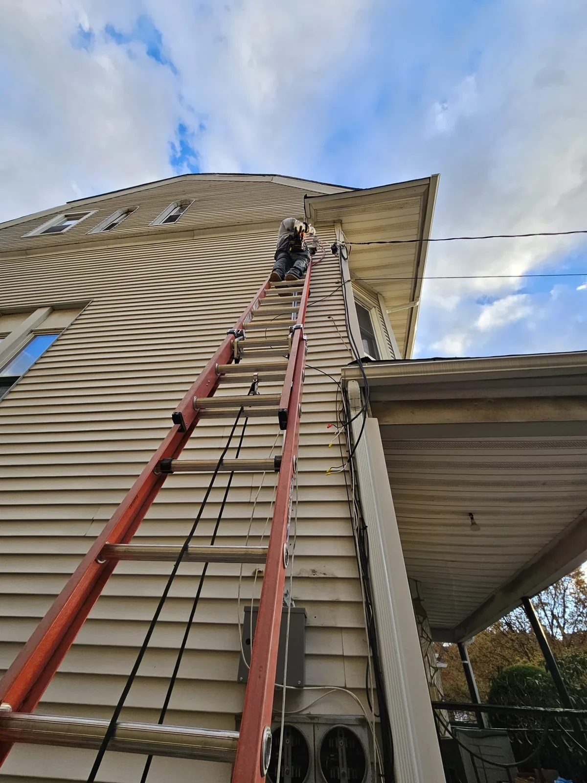 Example of exterior service equipment work Exterior service equipment work in Brooklyn, New York